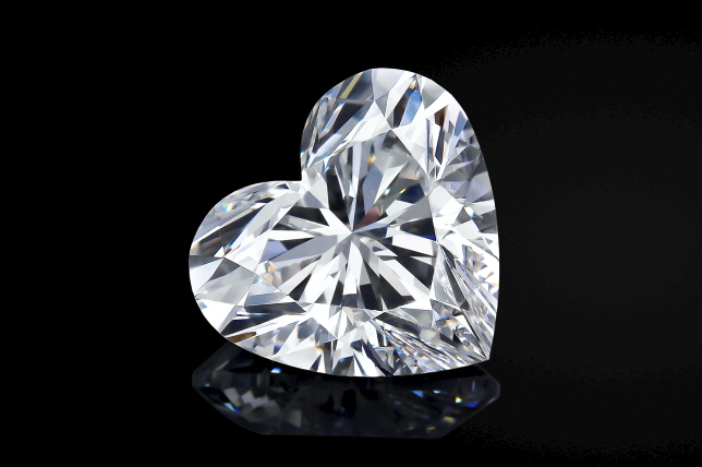 Rs 4.5 crore diamond stolen from Surat found in Rajasthan village; main accused on run