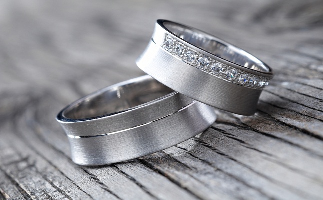 Youth, Bridal To Drive India's 2018 Platinum Jewellery Demand - India's leading B2B gem and jewellery magazine