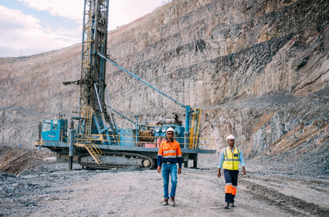 A Deep Dive Into Botswana Diamond Mining With De Beers and Ben Bridge – JCK