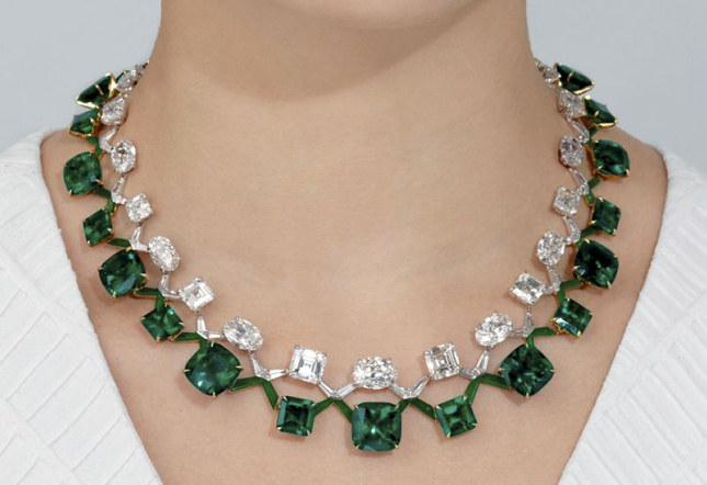 Sell Diamond Necklace: How To Sell Your Diamond Necklace?