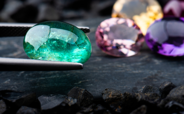 Big Name Jewelers Sign up to Gemstone Traceability